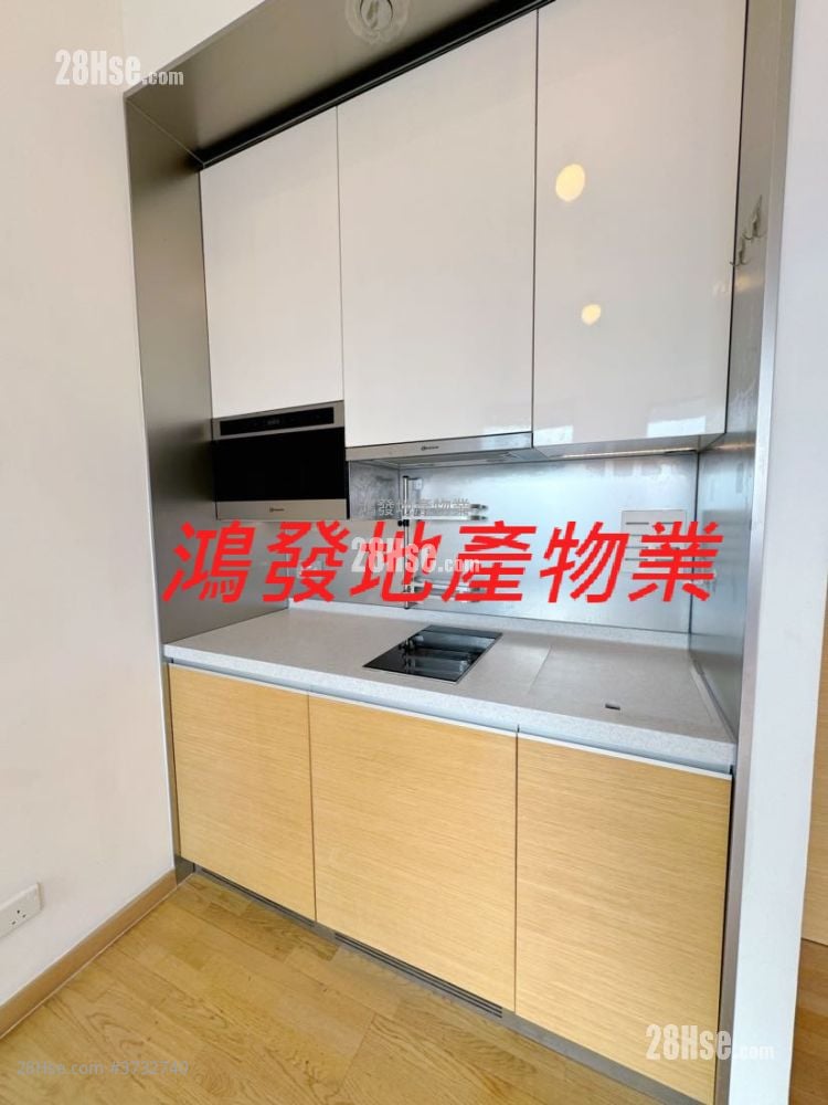 Novi Sell Studio , 1 Bathroom 182 ft²