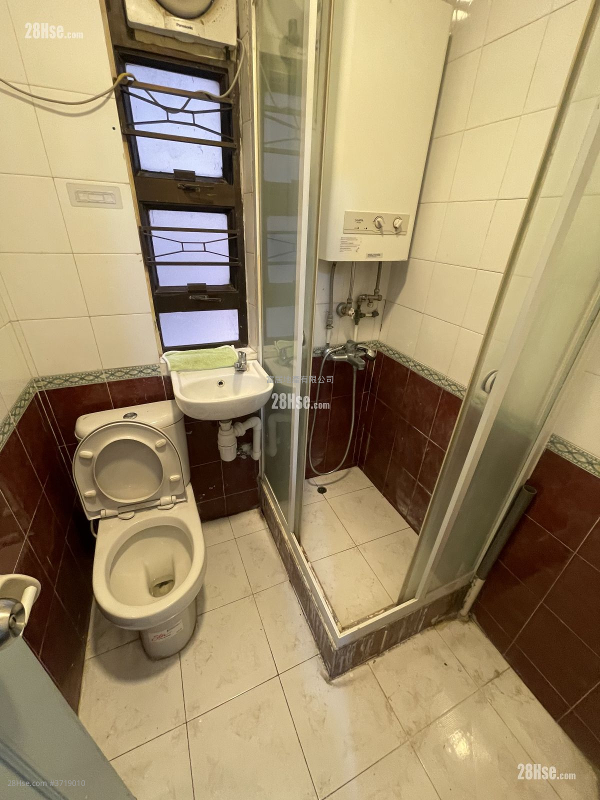 靄華大廈 售盤 2 房 , 1 浴室 321 平方呎