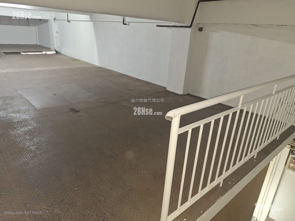 银辉楼 售盘 1 厕所