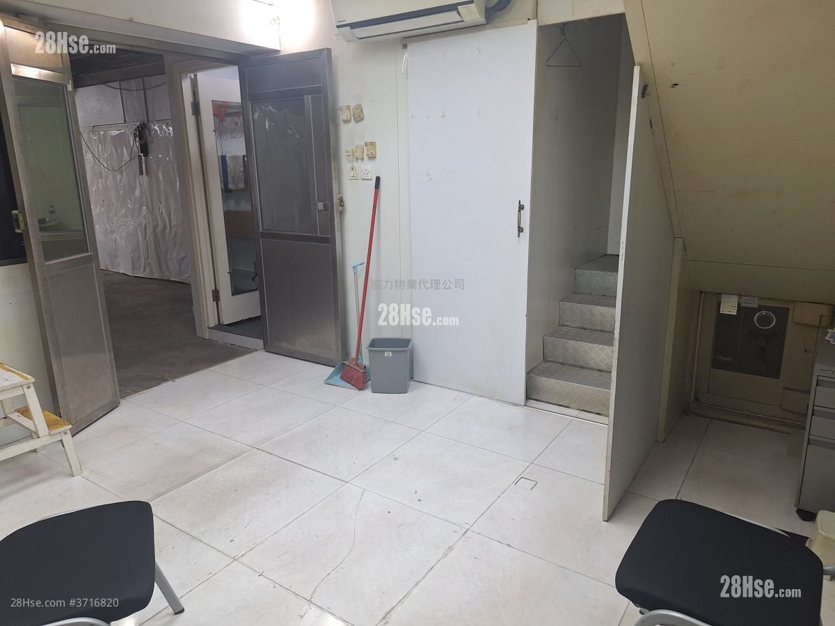 银辉楼 售盘 1 厕所