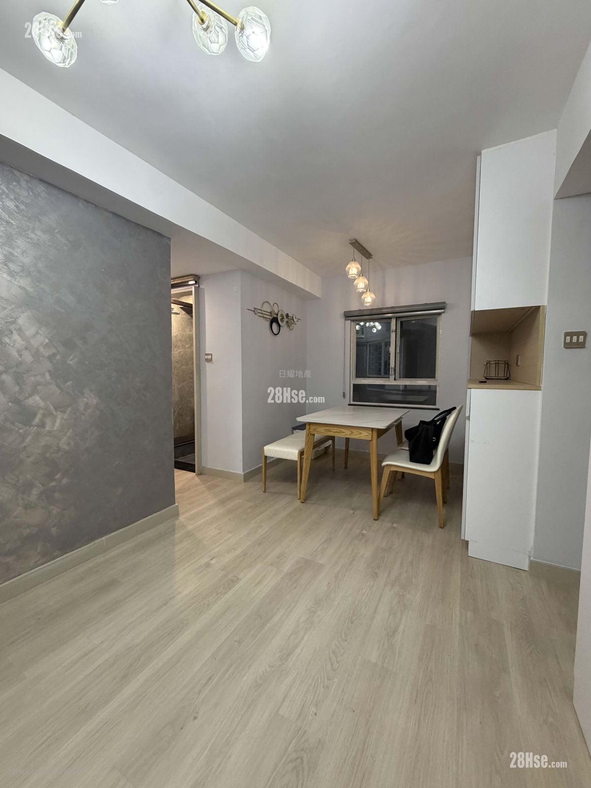 海湾花园 售盘 2 房 , 1 浴室 470 平方尺