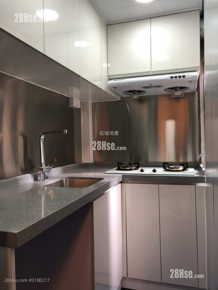 Golden Lion Garden Sell 2 Bedrooms , 1 Bathroom 260 ft²