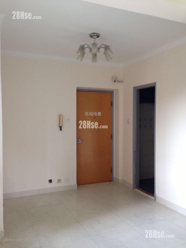 Golden Lion Garden Sell 2 Bedrooms , 1 Bathroom 260 ft²