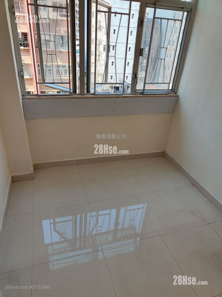 寶齡大廈 租盤 2 房 , 1 浴室 245 平方呎