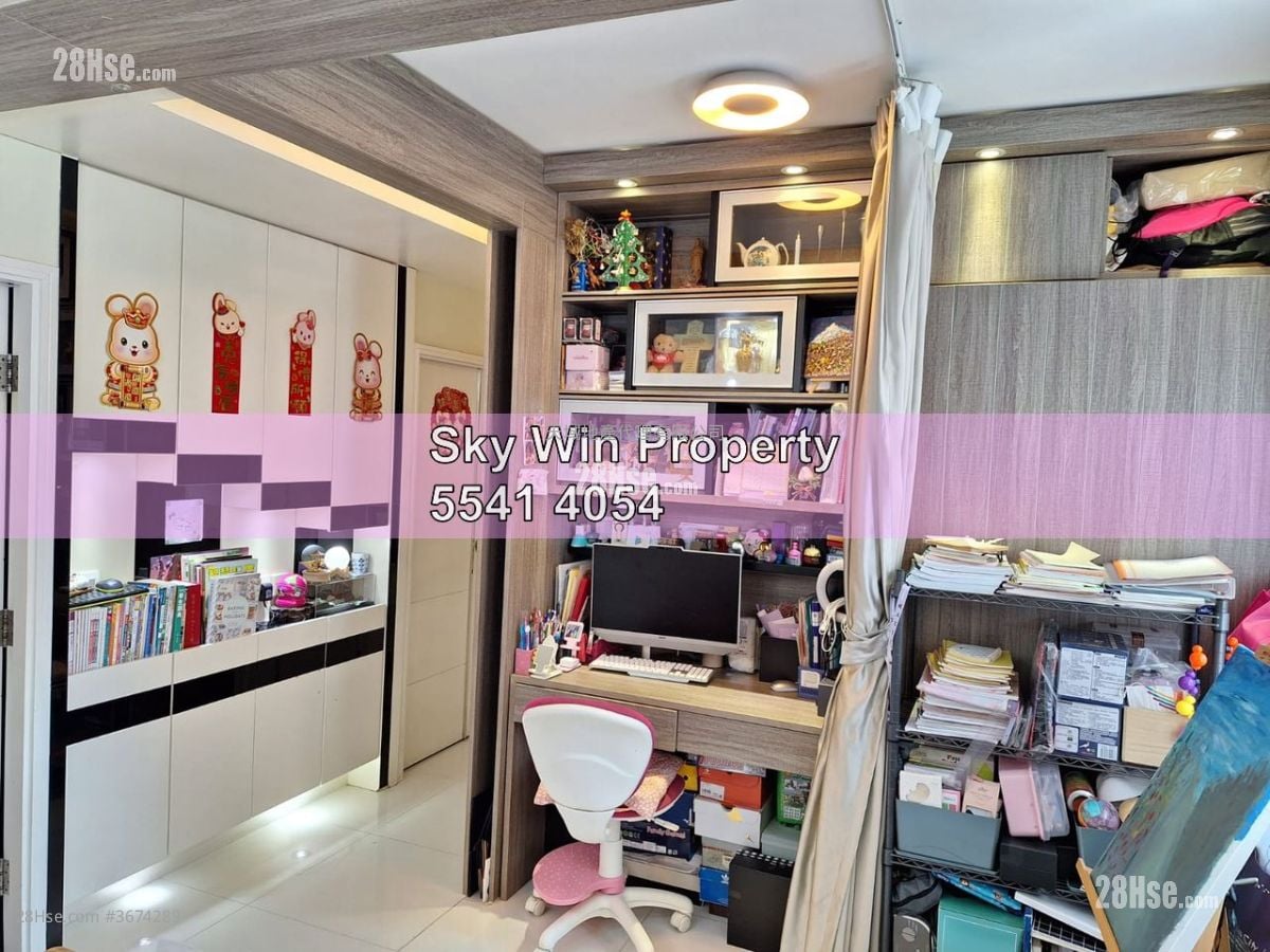 Maxim Mansion Sell 2 Bedrooms , 1 Bathroom 524 ft²