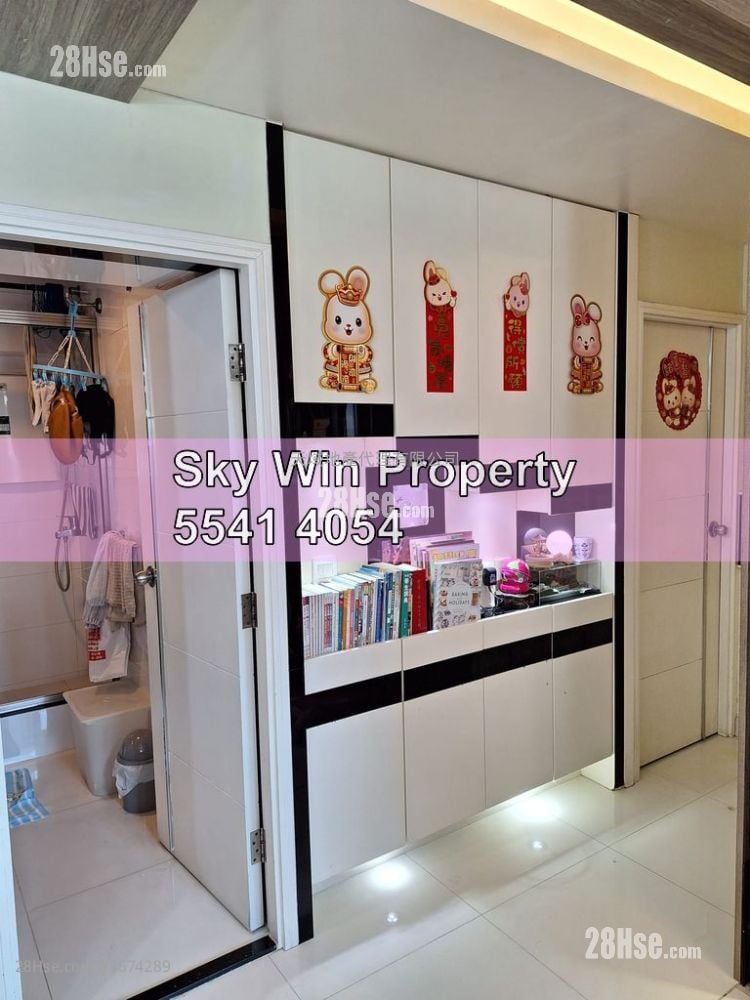 Maxim Mansion Sell 2 Bedrooms , 1 Bathroom 524 ft²