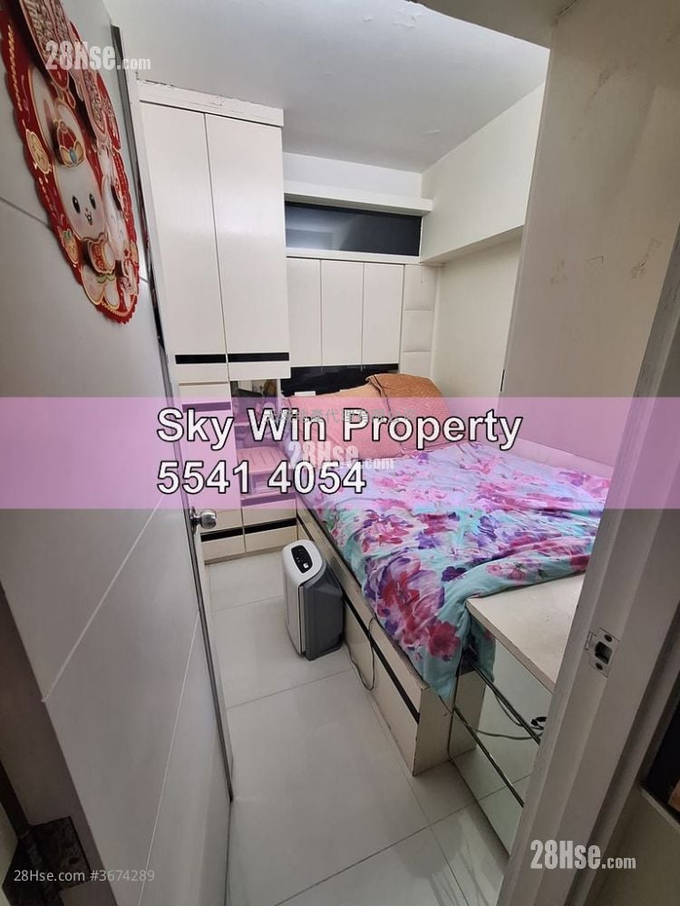 Maxim Mansion Sell 2 Bedrooms , 1 Bathroom 524 ft²