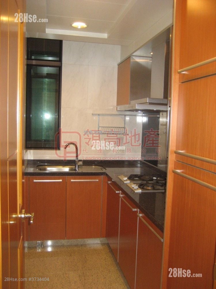 The Arch Sell 1 Bedroom , 1 Bathroom 400 ft²