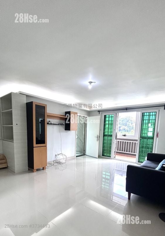 村屋 售盘 4 房 , 1 浴室 700 平方尺