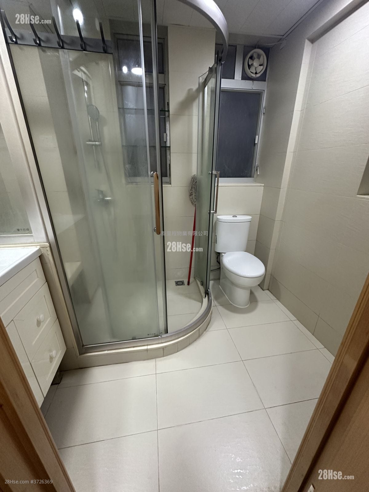 唐楼 租盘 1 房 445 平方尺