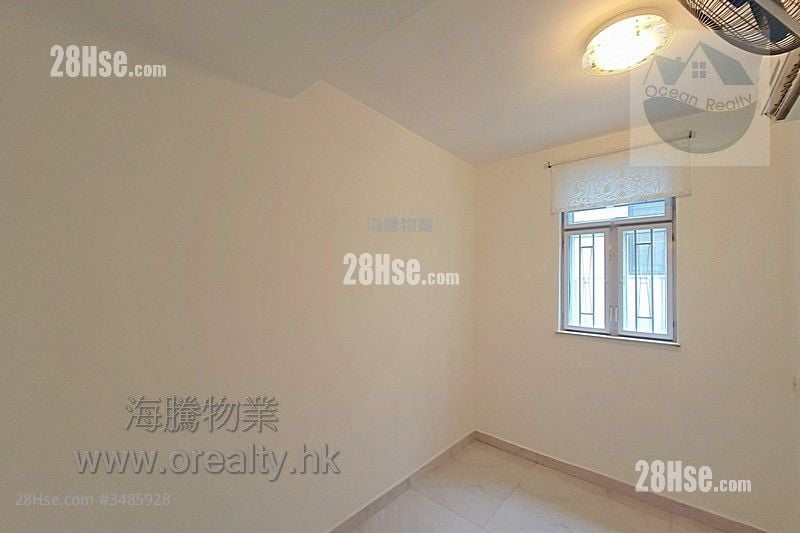 村屋 售盘 3 房 , 2 浴室 700 平方尺