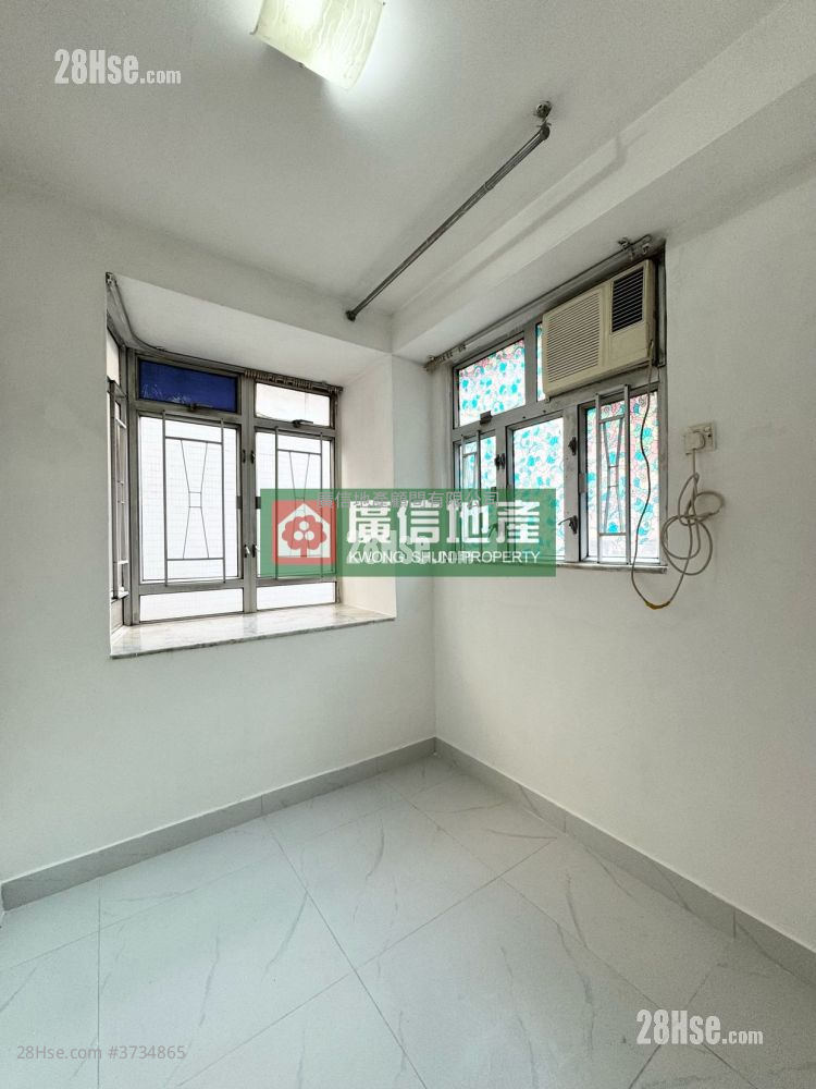 萬成大廈 租盤 2 房 , 1 浴室 250 平方呎