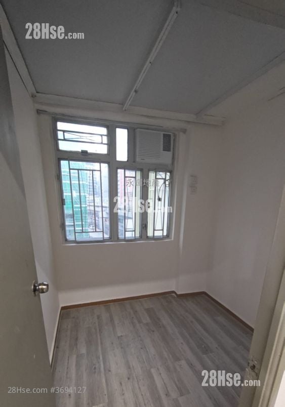 安祥大楼 租盘 2 房 265 平方尺