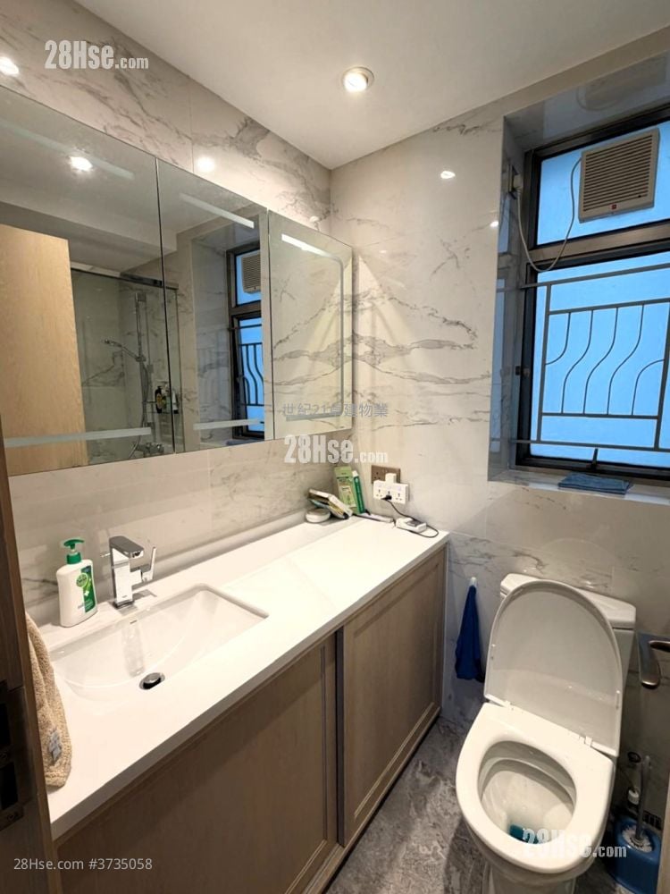 Sorrento Sell 3 Bedrooms , 2 Bathrooms 755 ft²