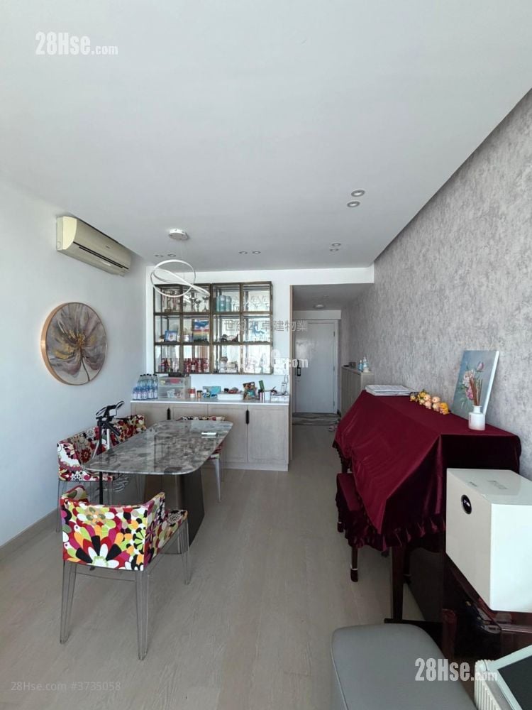 Sorrento Sell 3 Bedrooms , 2 Bathrooms 755 ft²