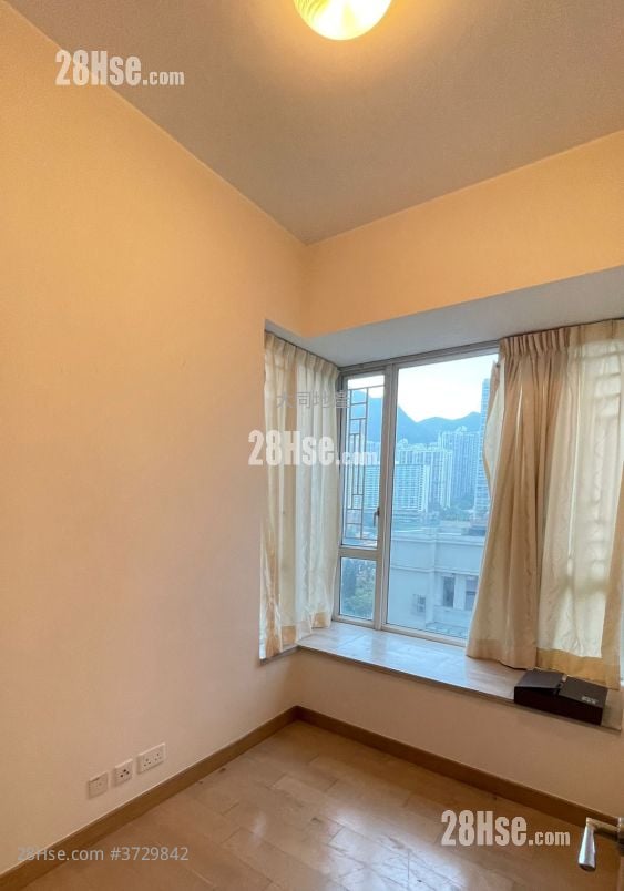 现崇山 售盘 3 房 , 2 浴室 650 平方尺