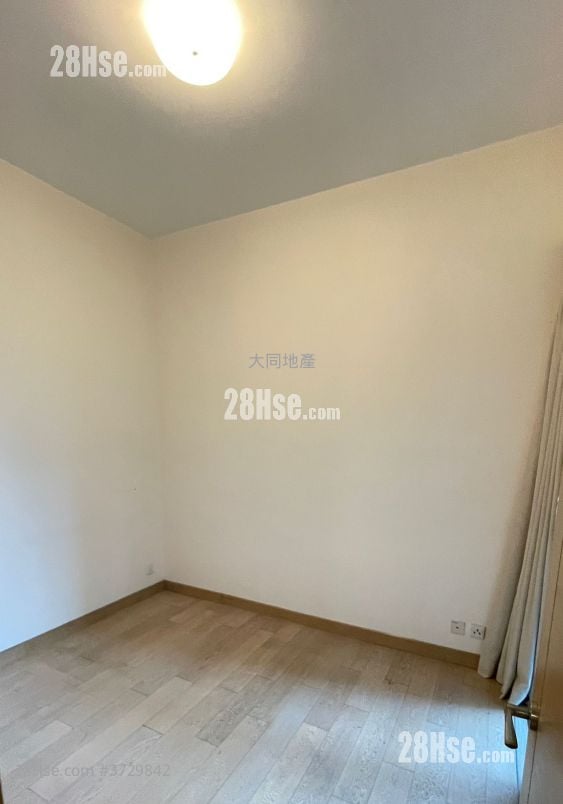 现崇山 售盘 3 房 , 2 浴室 650 平方尺