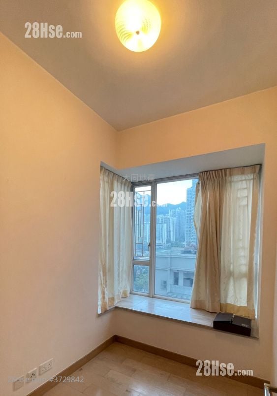 现崇山 售盘 3 房 , 2 浴室 650 平方尺