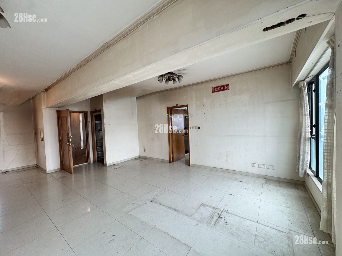 Sunrise Villa Sell 5+ Bedrooms , 3 Bathrooms 534 ft²