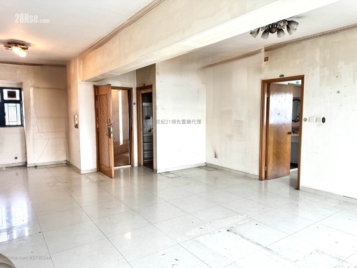 Sunrise Villa Sell 5+ Bedrooms , 3 Bathrooms 534 ft²