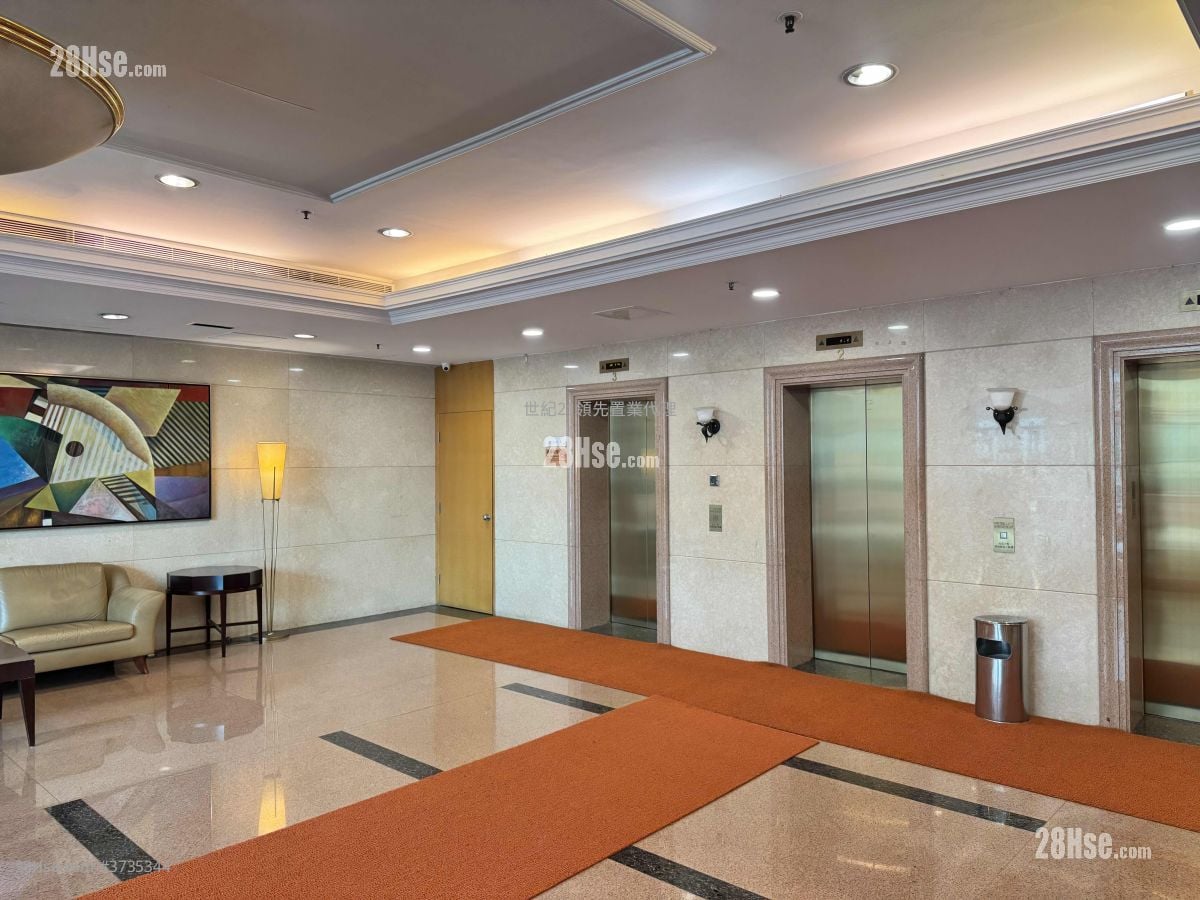 Sunrise Villa Sell 5+ Bedrooms , 3 Bathrooms 534 ft²