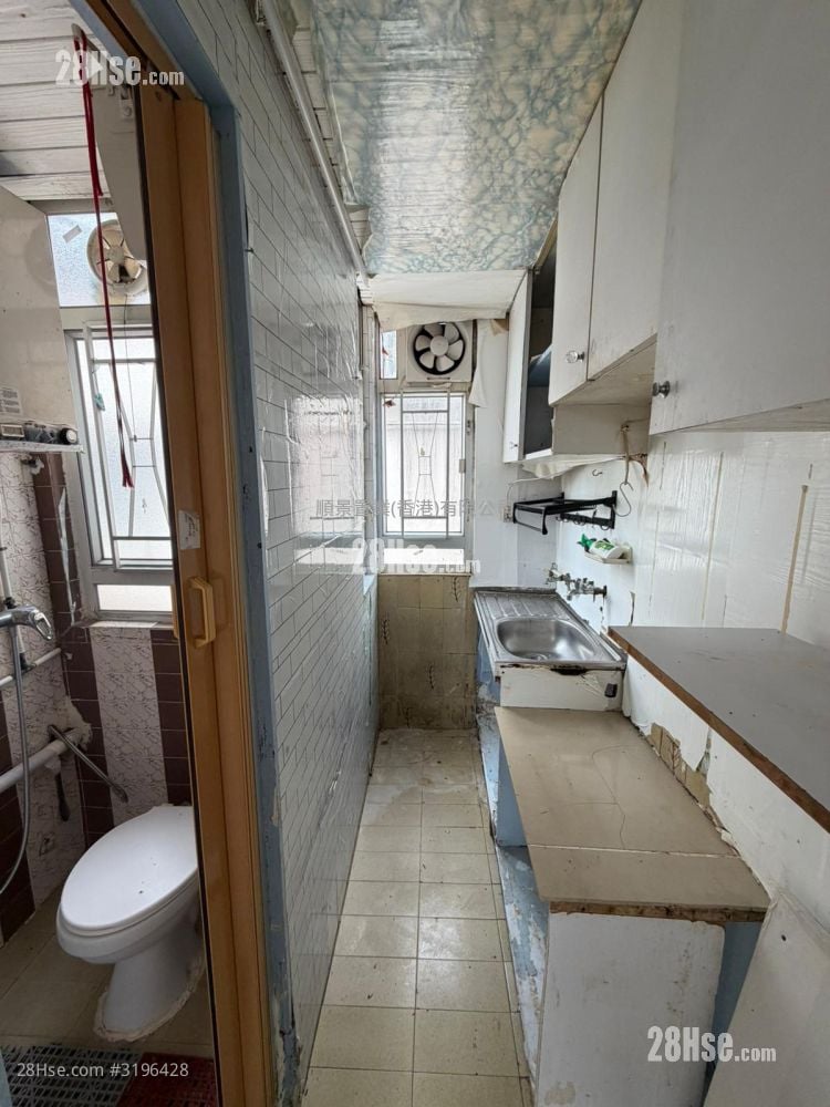 德昌大厦 售盘 2 房 , 1 浴室 215 平方尺