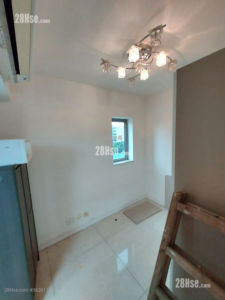 Le Chateau Rental 4 Bedrooms , 3 Bathrooms 1,490 ft²