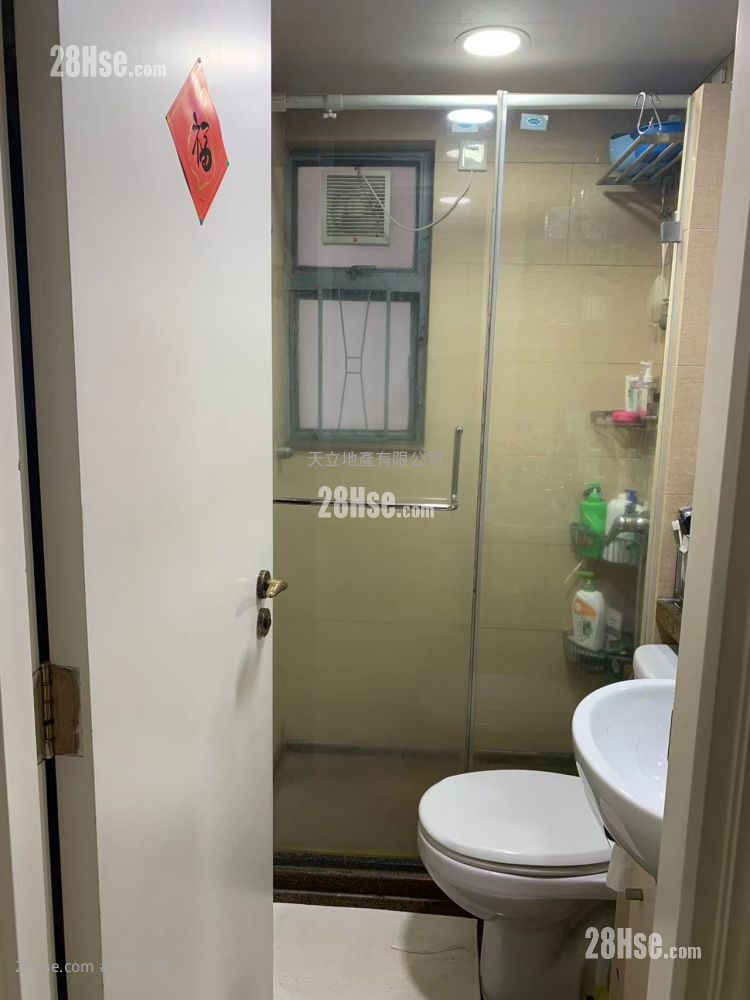 帝后華庭 租盤 2 房 , 1 浴室 393 平方呎