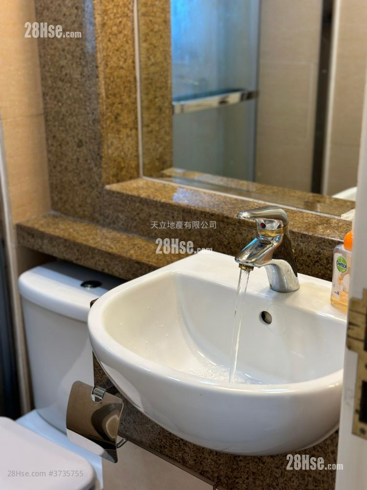 帝后華庭 租盤 2 房 , 1 浴室 393 平方呎