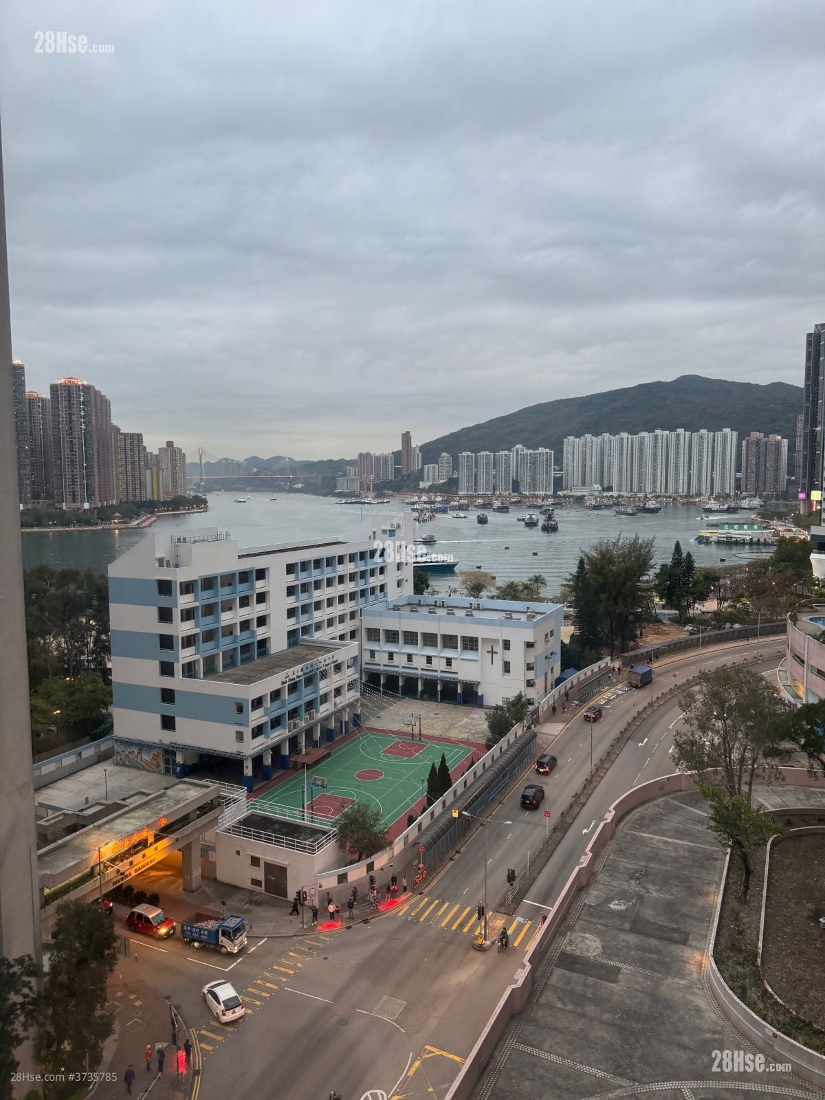 Waterside Plaza Sell 3 Bedrooms , 1 Bathroom 562 ft²