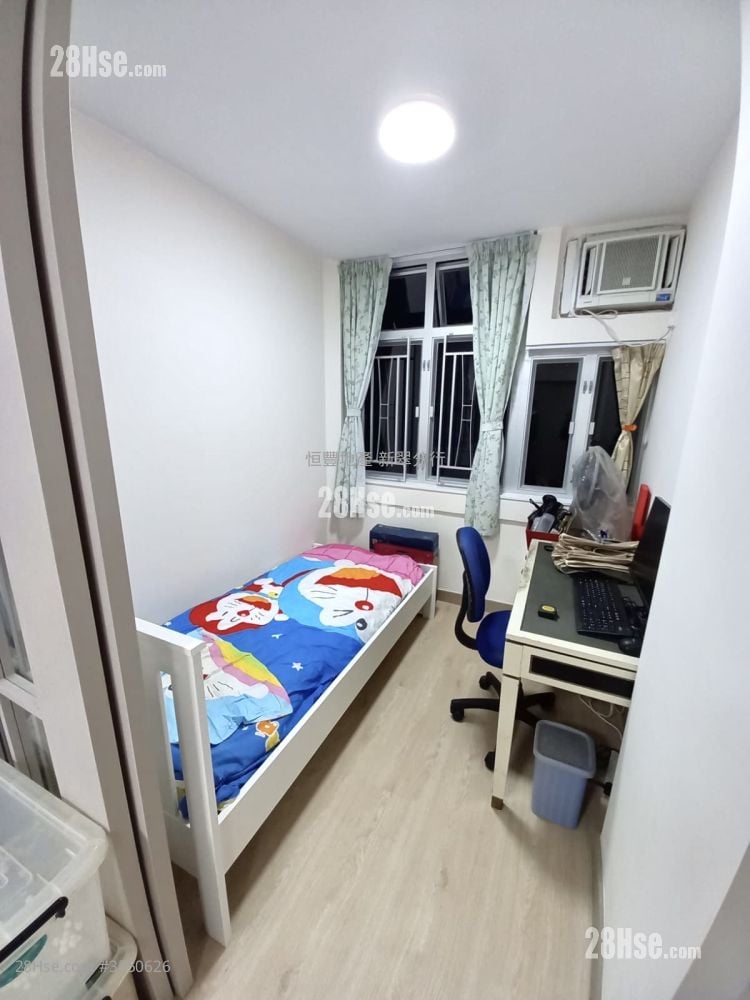 Fung Wah Estate Sell 2 Bedrooms , 1 Bathroom 385 ft²