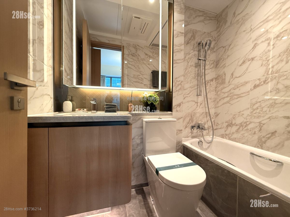 柏瓏 售盤 2 房 , 1 浴室 463 平方呎