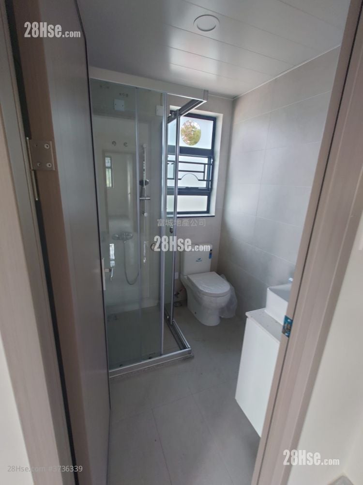 村屋 租盘 3 房 , 2 浴室 630 平方尺