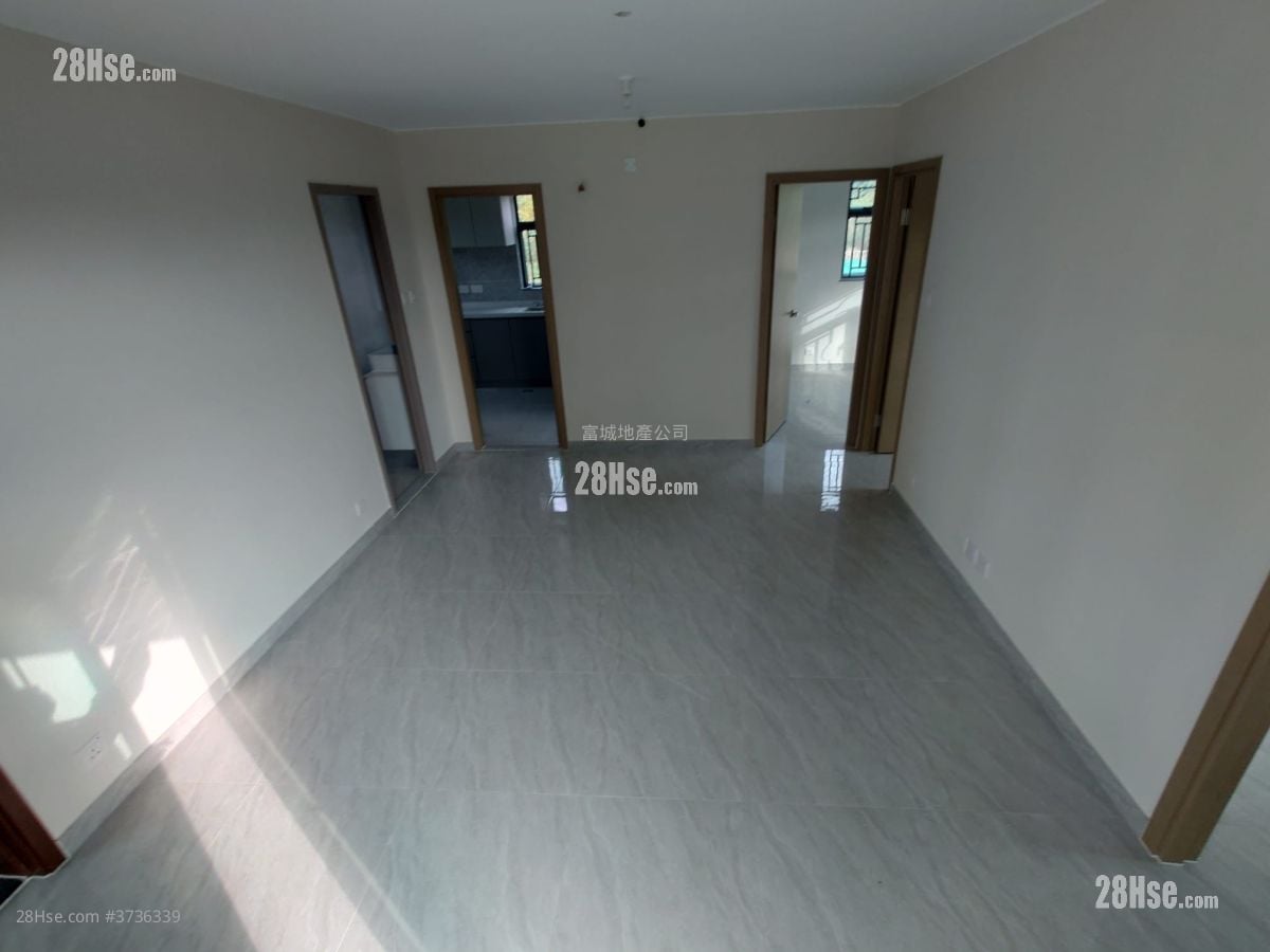 村屋 租盘 3 房 , 2 浴室 630 平方尺