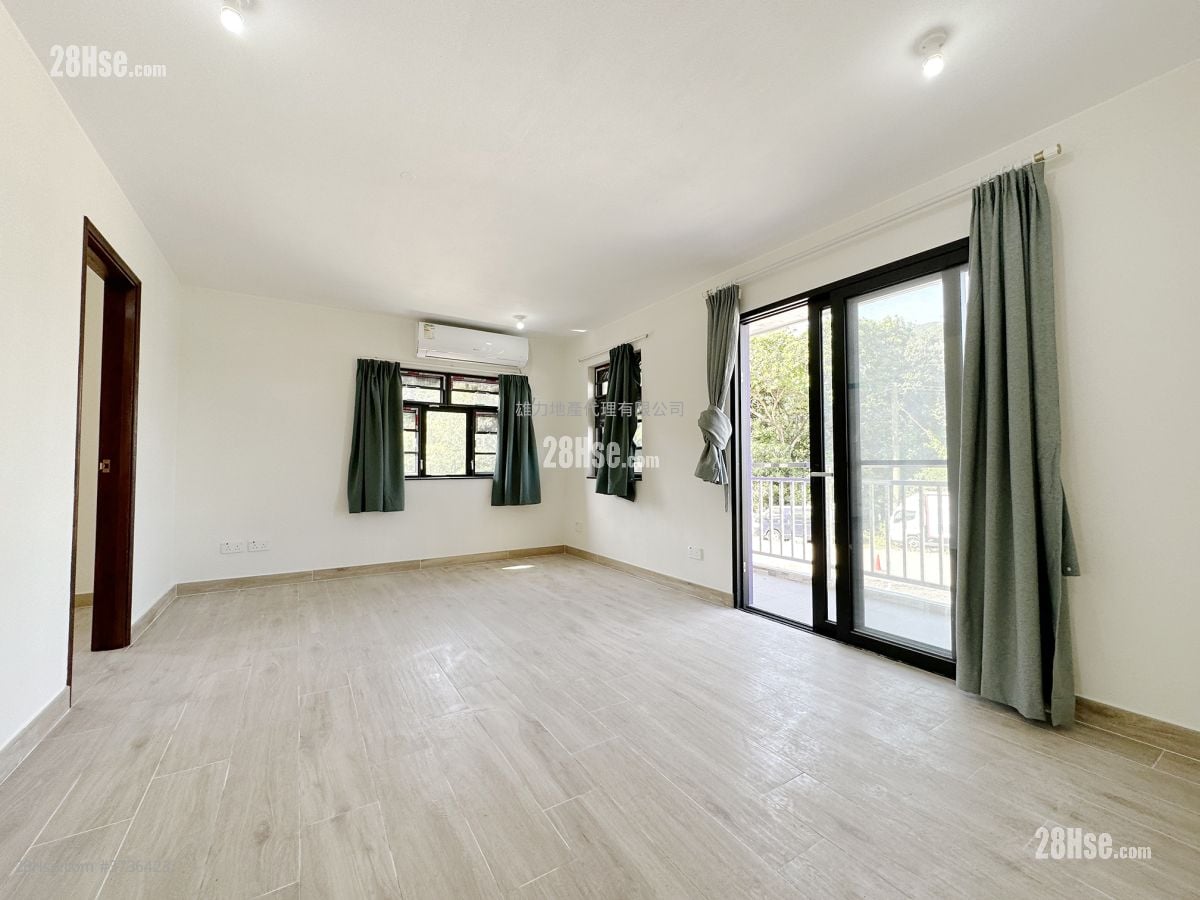 村屋 租盘 3 房 , 1 浴室 630 平方尺