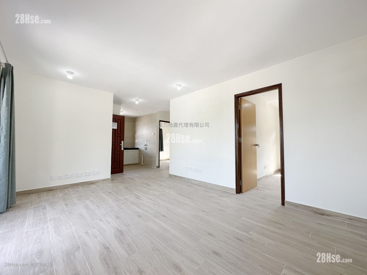 村屋 租盘 3 房 , 1 浴室 630 平方尺