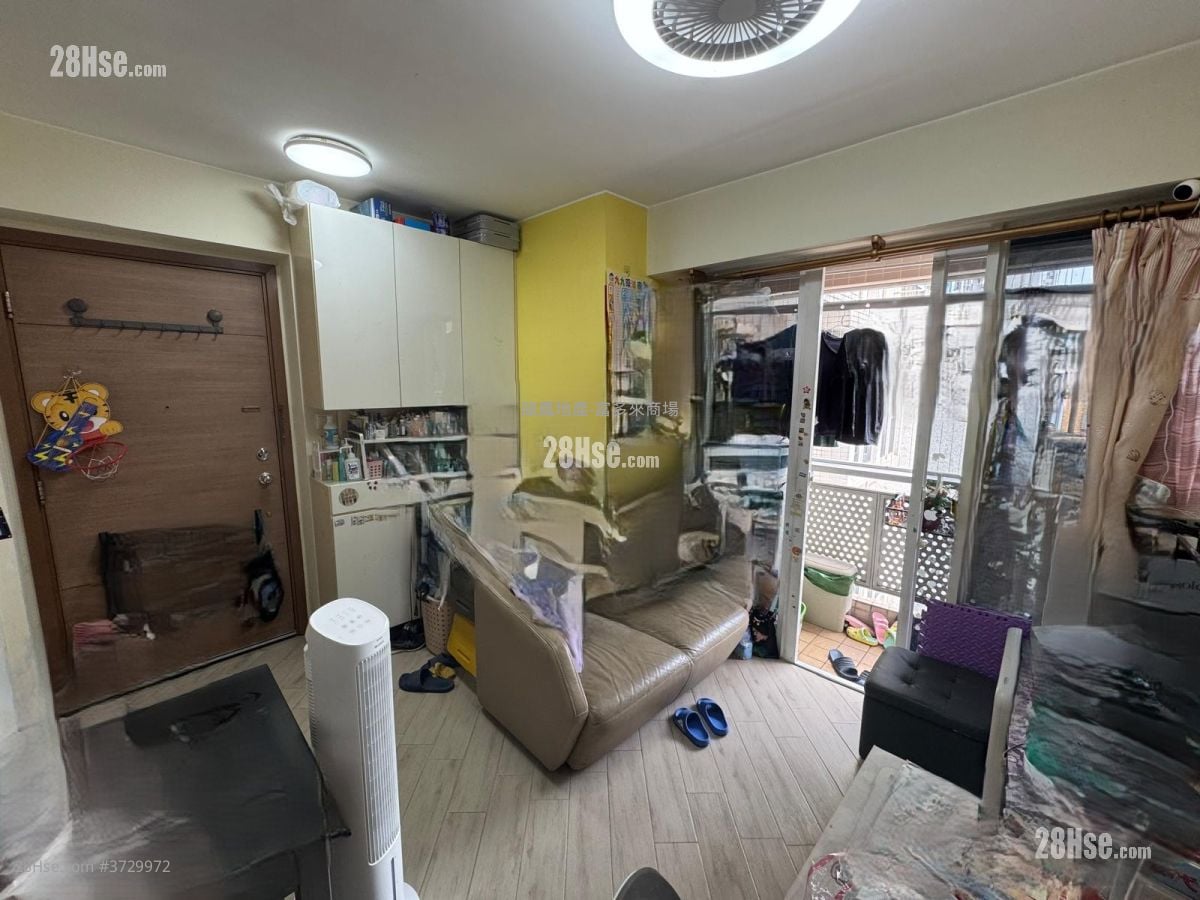 Metroregalia Sell 2 Bedrooms , 1 Bathroom 348 ft²