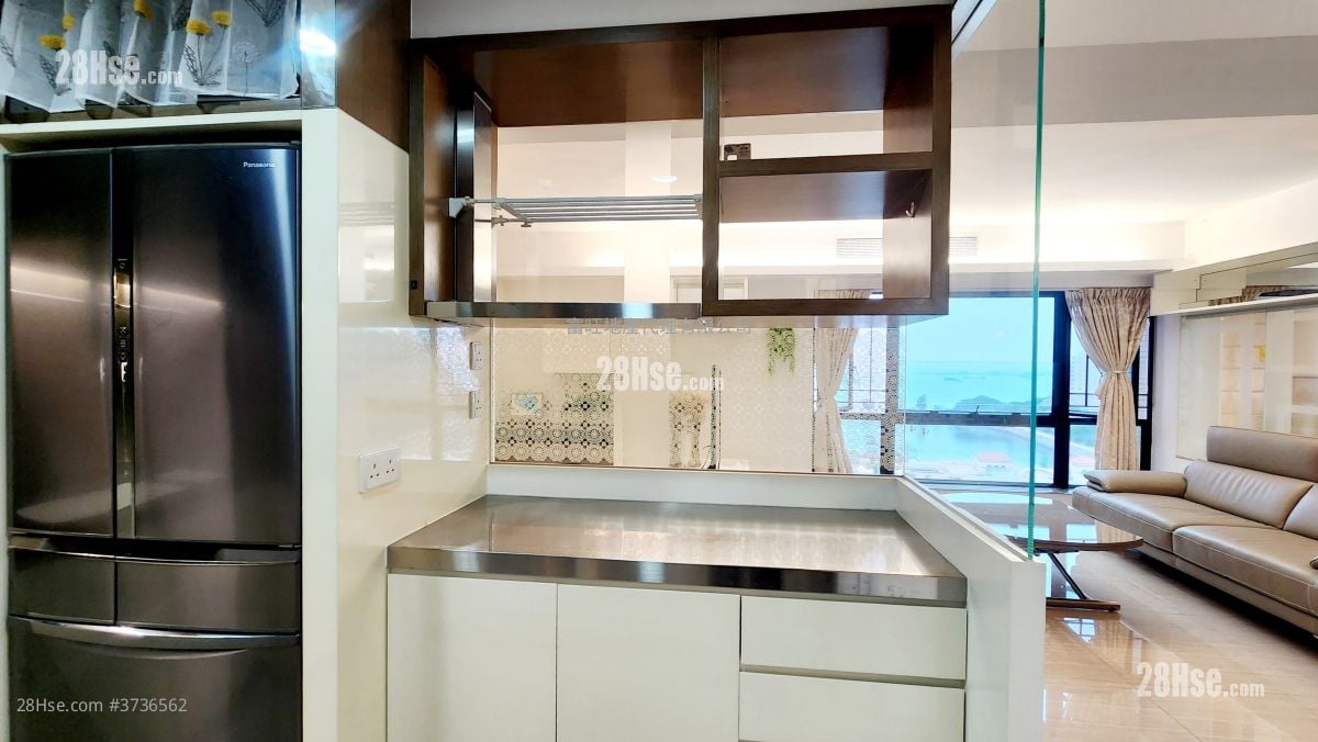 Aegean Coast Sell 3 Bedrooms , 2 Bathrooms 811 ft²