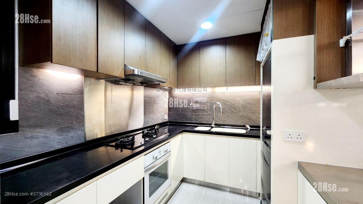 Aegean Coast Sell 3 Bedrooms , 2 Bathrooms 811 ft²