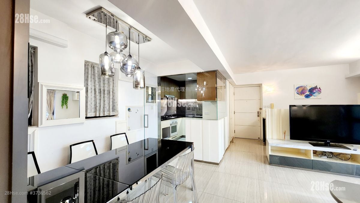 Aegean Coast Sell 3 Bedrooms , 2 Bathrooms 811 ft²