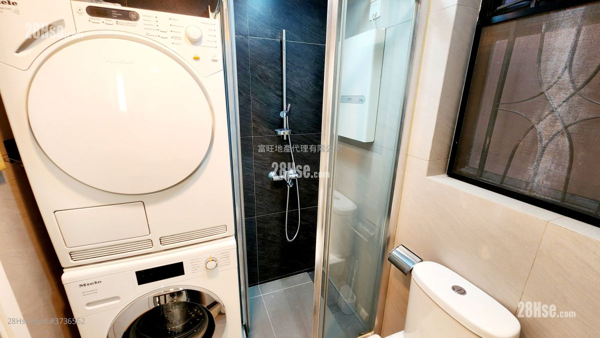 Aegean Coast Sell 3 Bedrooms , 2 Bathrooms 811 ft²