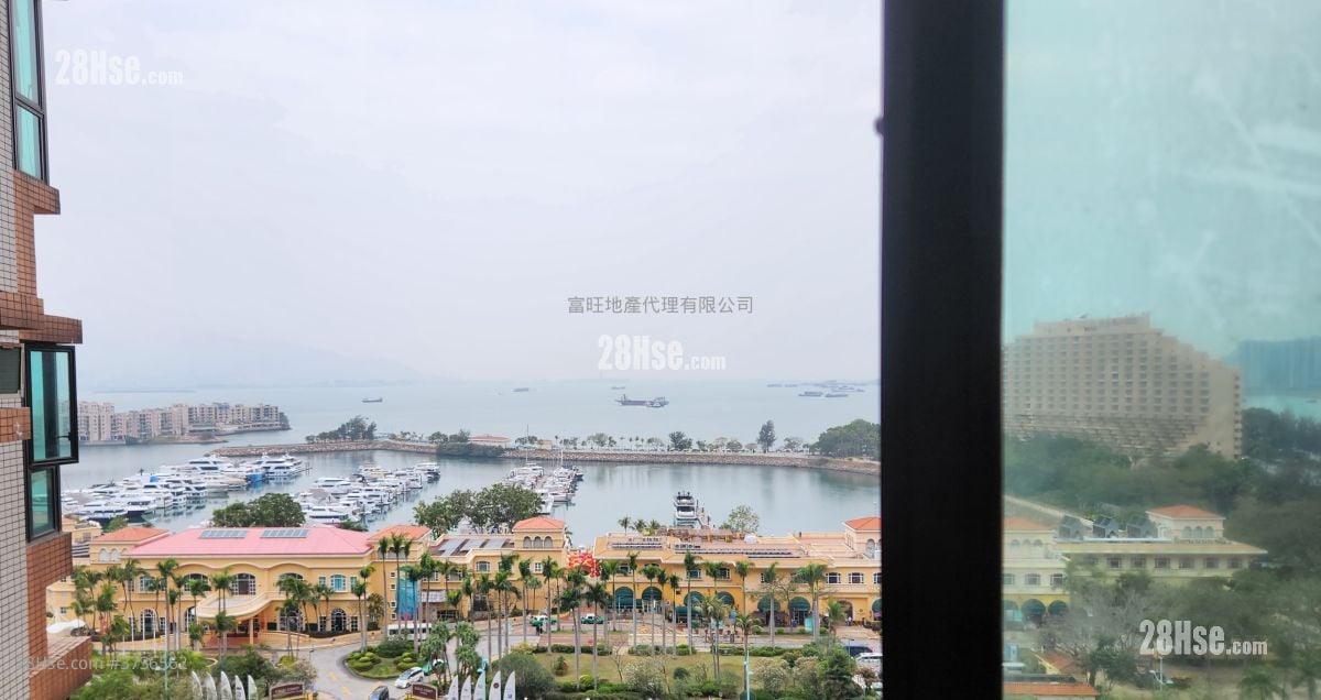 Aegean Coast Sell 3 Bedrooms , 2 Bathrooms 811 ft²