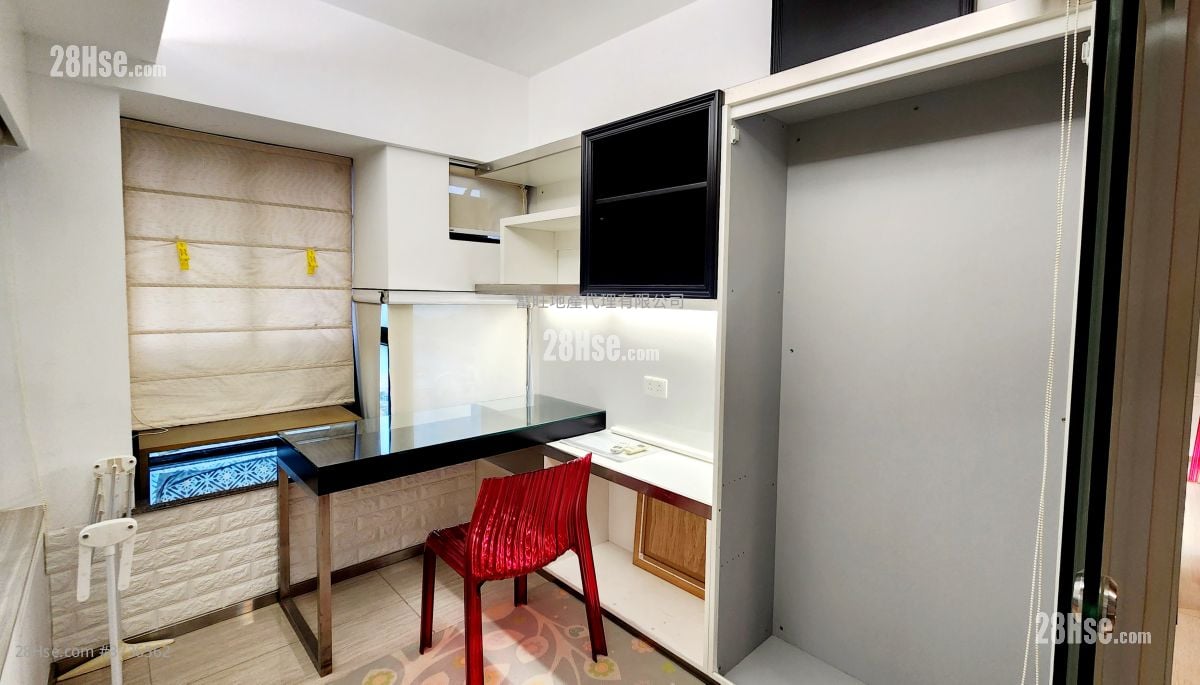 Aegean Coast Sell 3 Bedrooms , 2 Bathrooms 811 ft²