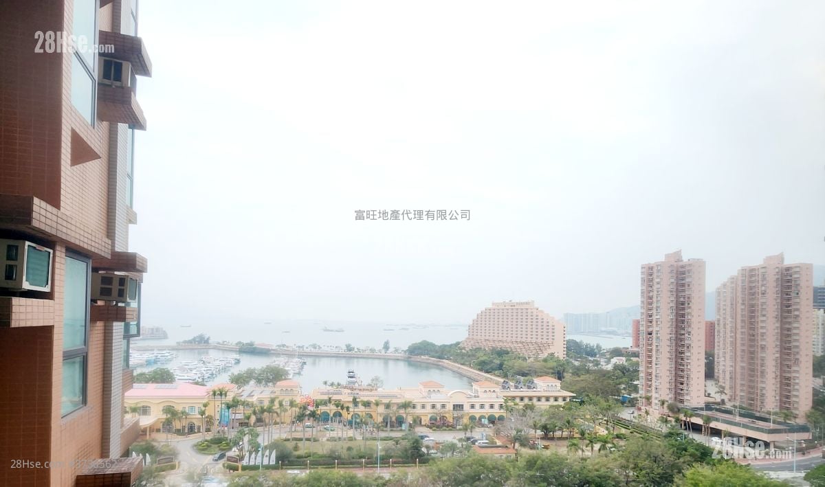 Aegean Coast Sell 3 Bedrooms , 2 Bathrooms 811 ft²