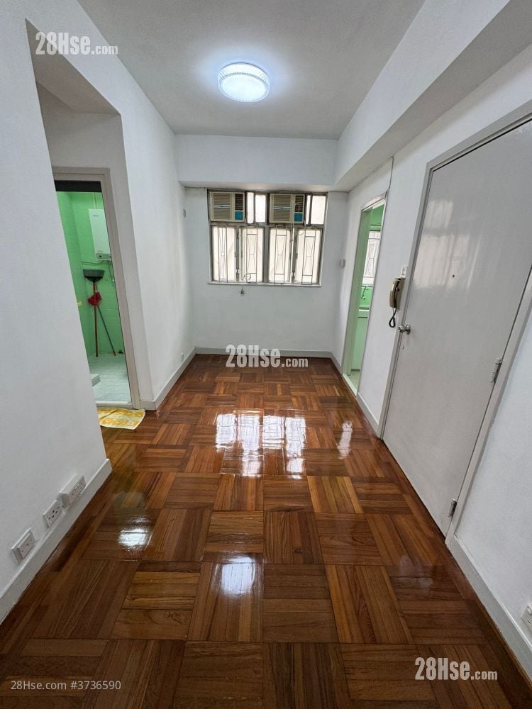 Fung Yue Mansion Sell 2 Bedrooms , 1 Bathroom 338 ft²