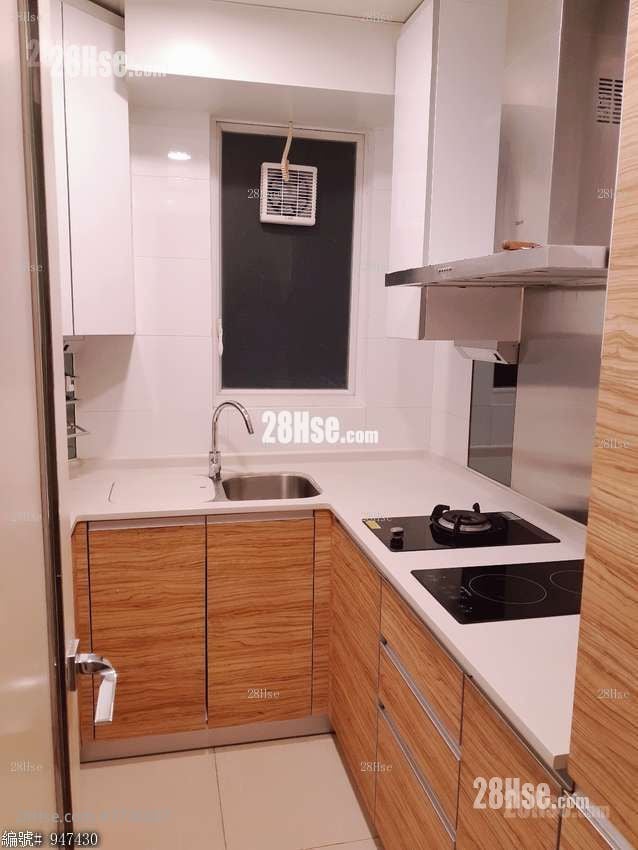 La Splendeur Of Le Prestige Rental 5+ Bedrooms 1,002 ft²