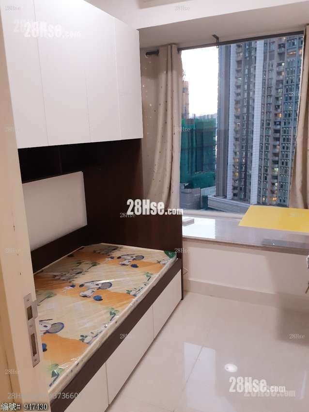 La Splendeur Of Le Prestige Rental 5+ Bedrooms 1,002 ft²