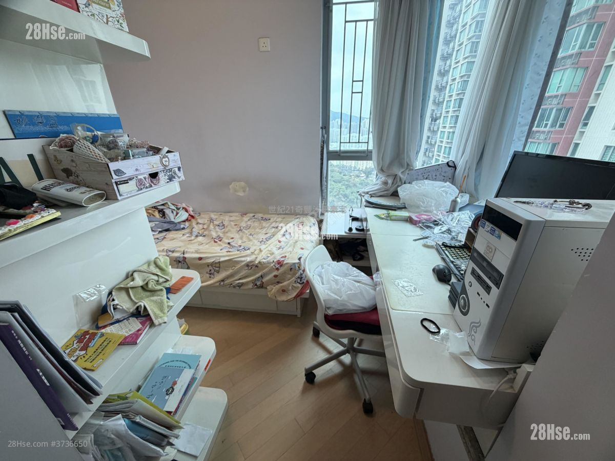 溱岸8號 售盤 3 房 , 3 浴室 825 平方呎