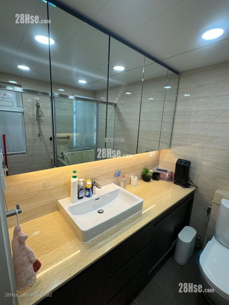 Village Sell 3 Bedrooms , 2 Bathrooms 1,400 ft²