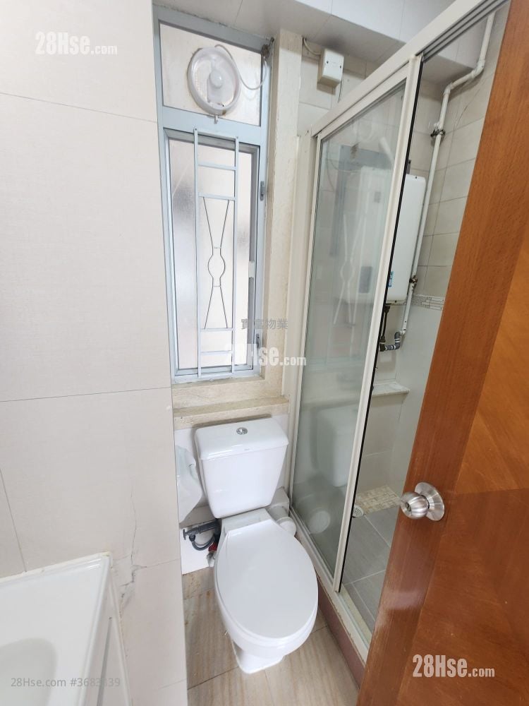 Tai Po Centre Sell 2 Bedrooms , 1 Bathroom 371 ft²